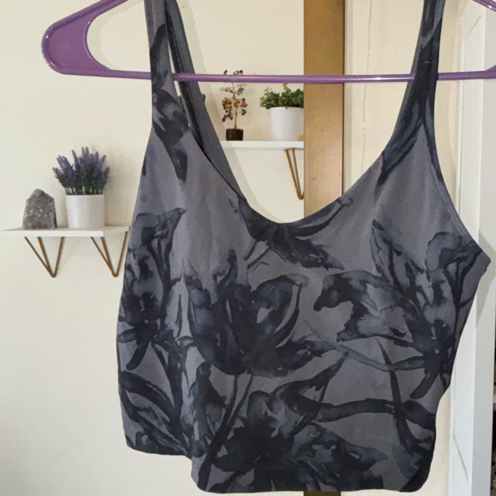 Blue and gray floral align tank size 6